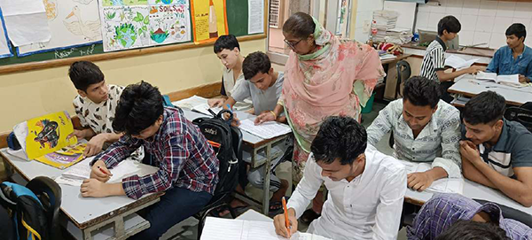 Non-formal evening school at The Hope Project